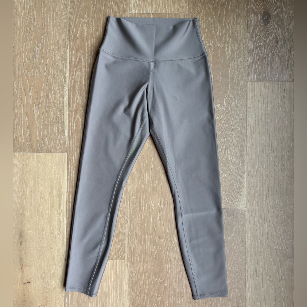 ALO Yoga Light Taupe Leggings